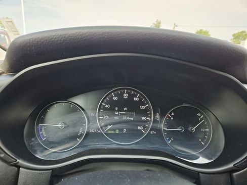 Used 2025 MAZDA CX-50 AWD 2.5 Hybrid w/ Premium Pkg image 18