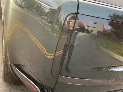 New 2025 Land Rover Range Rover SE image 14