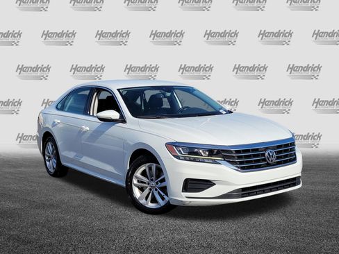 Used 2020 Volkswagen Passat 2.0T SE FWD image 2