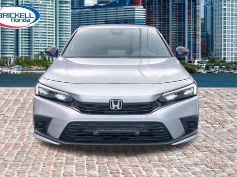 Used 2023 Honda Civic Sport image 2