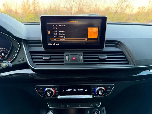 Used 2018 Audi Q5 2.0T Premium Plus w/ Premium Plus Package image 17