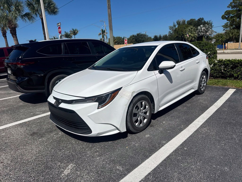 Certified 2025 Toyota Corolla LE w/ Convenience Package FWD image 1