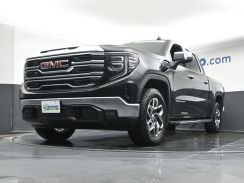 Used 2024 GMC Sierra 1500 SLT w/ SLT Premium Package image 6