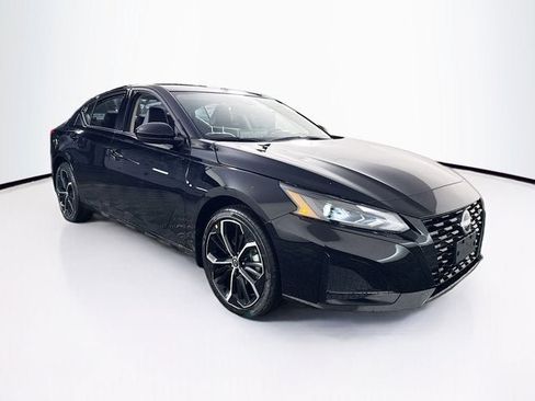 New 2026 Nissan Altima 2.5 SR AWD/4WD image 3