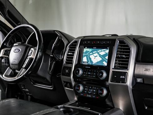 Used 2017 Ford F350 4x4 Crew Cab DRW Super Duty image 23