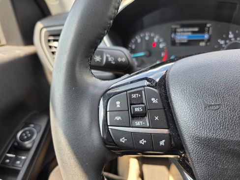 Used 2022 Ford Escape SEL AWD/4WD image 14