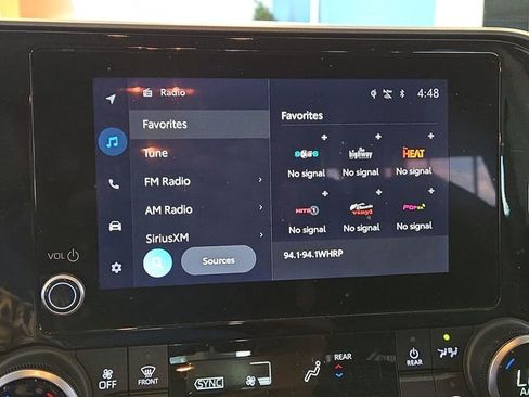 Used 2023 Toyota Highlander XLE image 16