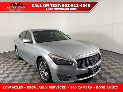 Used 2016 INFINITI Q70 3.7 w/ Deluxe Touring Package