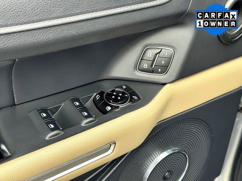 Used 2023 Ford Expedition Limited image 16