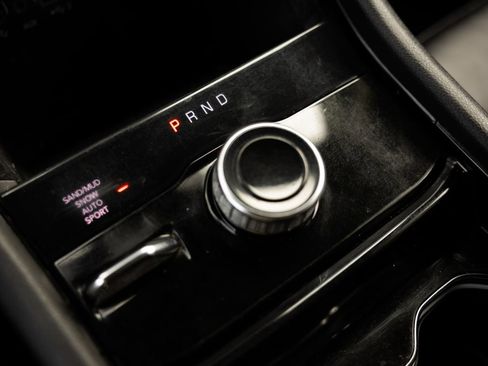 Used 2021 Jeep Grand Cherokee L Limited image 19