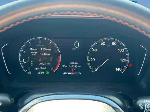 Used 2025 Honda Pilot TrailSport image 16