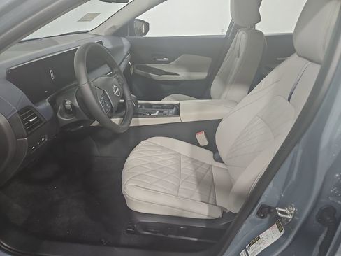 New 2026 Nissan Sentra SL w/ Floor Mat Package FWD image 9