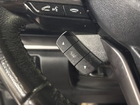 Used 2023 Subaru Forester Premium AWD/4WD image 24