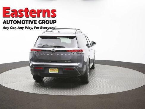 Used 2024 Nissan Pathfinder SV AWD/4WD image 36