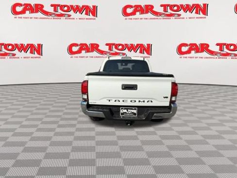 Used 2023 Toyota Tacoma SR5 RWD image 7