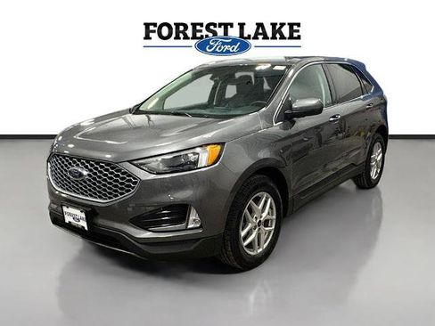 Certified 2023 Ford Edge SEL w/ Convenience Package AWD/4WD image 3