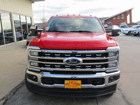 Used 2025 Ford F250 Lariat w/ Chrome Package image 13