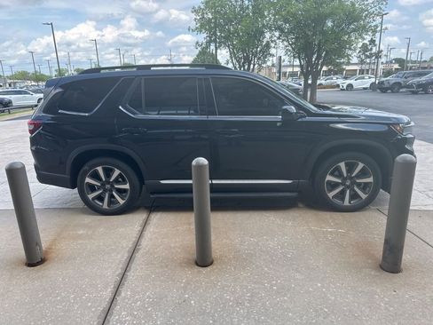 Used 2023 Honda Pilot Elite image 6