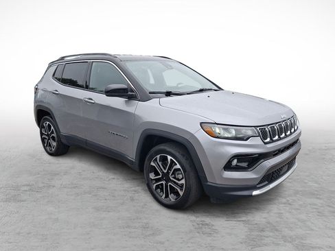 Used 2023 Jeep Compass Limited AWD/4WD image 7