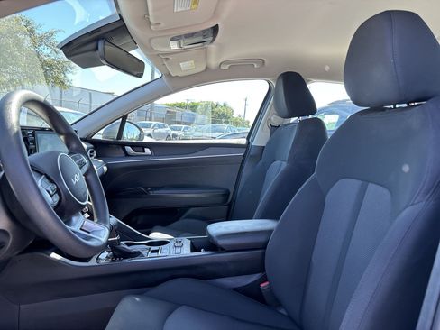 Used 2022 Kia K5 LXS FWD image 13