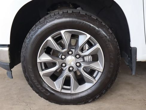 Used 2019 Chevrolet Silverado 1500 LT w/ All-Star Edition AWD/4WD image 10