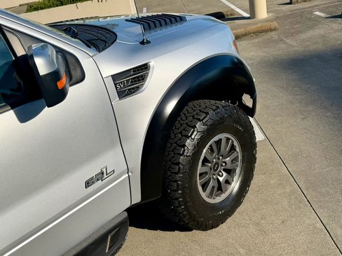 Used 2011 Ford F150 Raptor w/ Raptor Luxury Pkg image 21