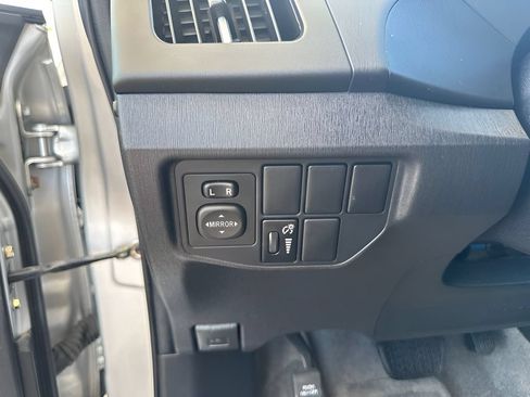 Used 2014 Toyota Prius Two FWD image 12