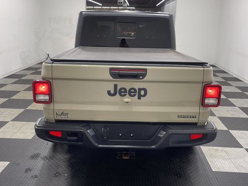 Used 2020 Jeep Gladiator Sport w/ Quick Order Package 24S AWD/4WD image 17