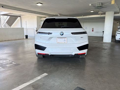 Certified 2023 BMW iX xDrive50 w/ Premium Package image 9