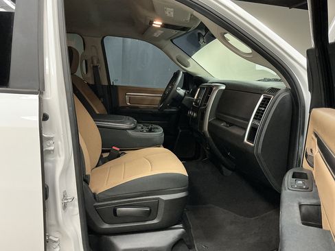 Used 2021 RAM 1500 Classic SLT AWD/4WD image 27