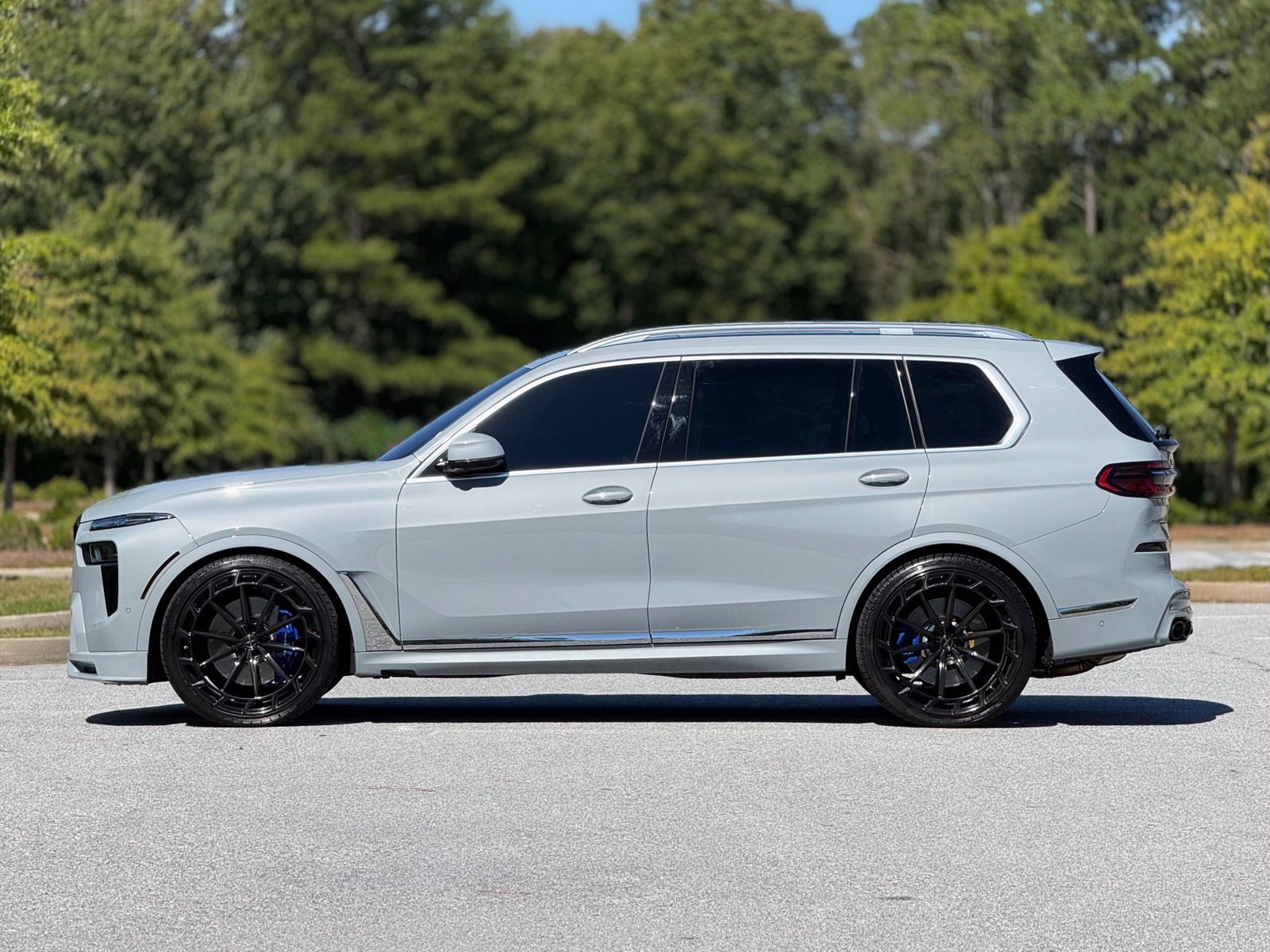 Used 2024 BMW ALPINA XB7 AWD/4WD image 9