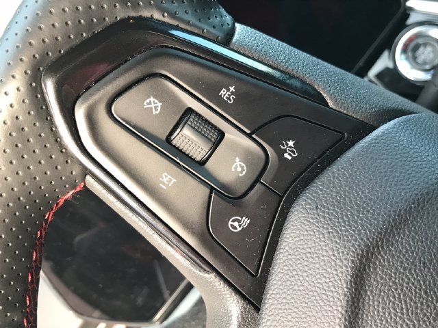 Used 2025 Chevrolet Trax RS w/ Driver Confidence Package FWD image 8