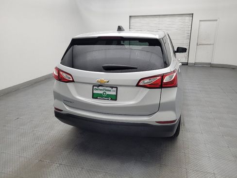 Used 2021 Chevrolet Equinox LS w/ LS Convenience Package FWD image 7