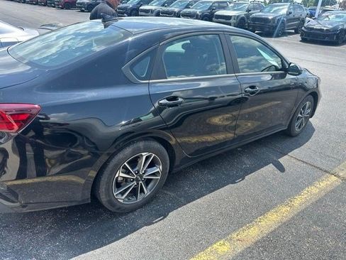Used 2024 Kia Forte LXS w/ LXS Technology Package FWD image 2