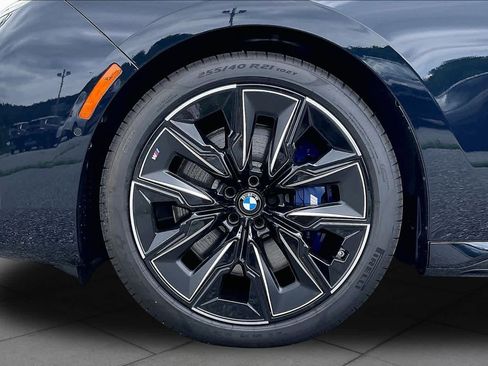 New 2026 BMW 760i xDrive w/ Autobahn Package AWD/4WD image 11