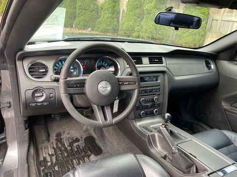 Used 2012 Ford Mustang GT image 15