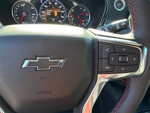 Used 2022 Chevrolet Blazer RS w/ Enhanced Convenience Package image 26