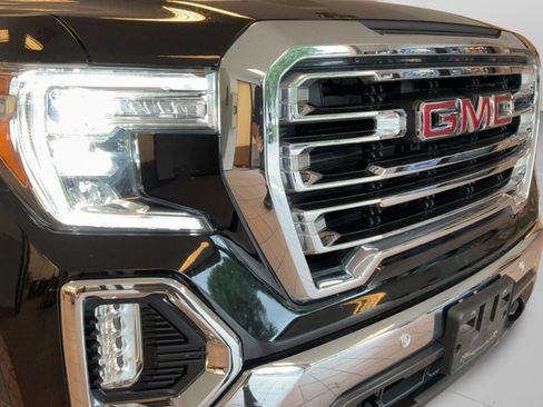 Used 2021 GMC Sierra 1500 SLT w/ SLT Convenience Package AWD/4WD image 41