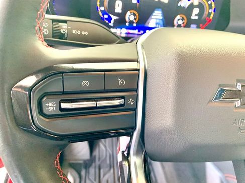 Used 2024 Chevrolet Colorado Z71 w/ Z71 Convenience Package 2 AWD/4WD image 33