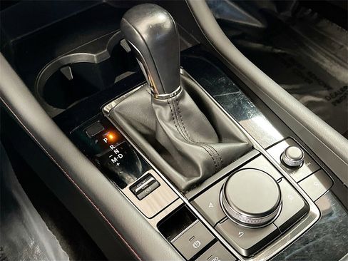 Used 2023 MAZDA MAZDA3 s image 17