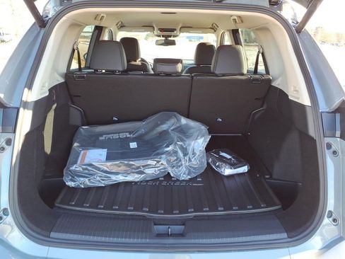 New 2026 Nissan Rogue SV AWD/4WD image 10