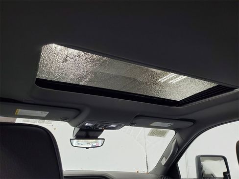 New 2026 GMC Sierra 3500 Denali w/ Denali Reserve Package image 6