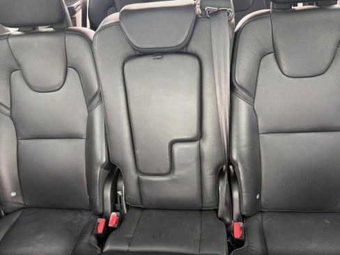 Used 2019 Volvo XC90 T6 Momentum w/ Advanced Package image 14