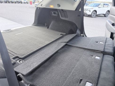 Certified 2017 Nissan Murano SV w/ Premium Plus Package image 24