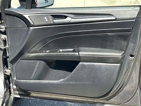 Used 2020 Ford Fusion Energi Titanium image 46