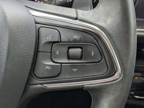 Used 2023 Buick Envision Essence FWD image 26