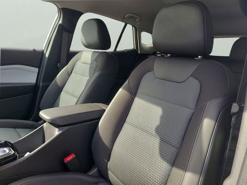 New 2026 Chevrolet Trax LT image 23