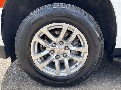 Used 2022 Chevrolet Suburban LS AWD/4WD image 14