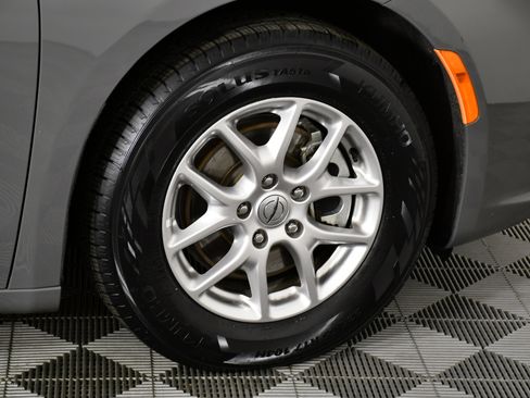 Used 2025 Chrysler Pacifica Select image 53