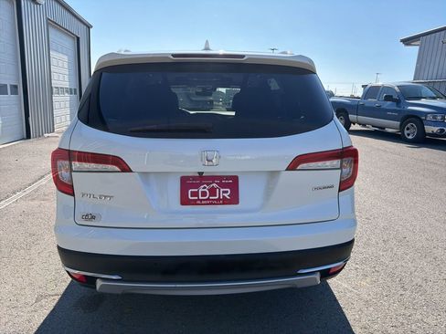 Used 2019 Honda Pilot Touring image 8